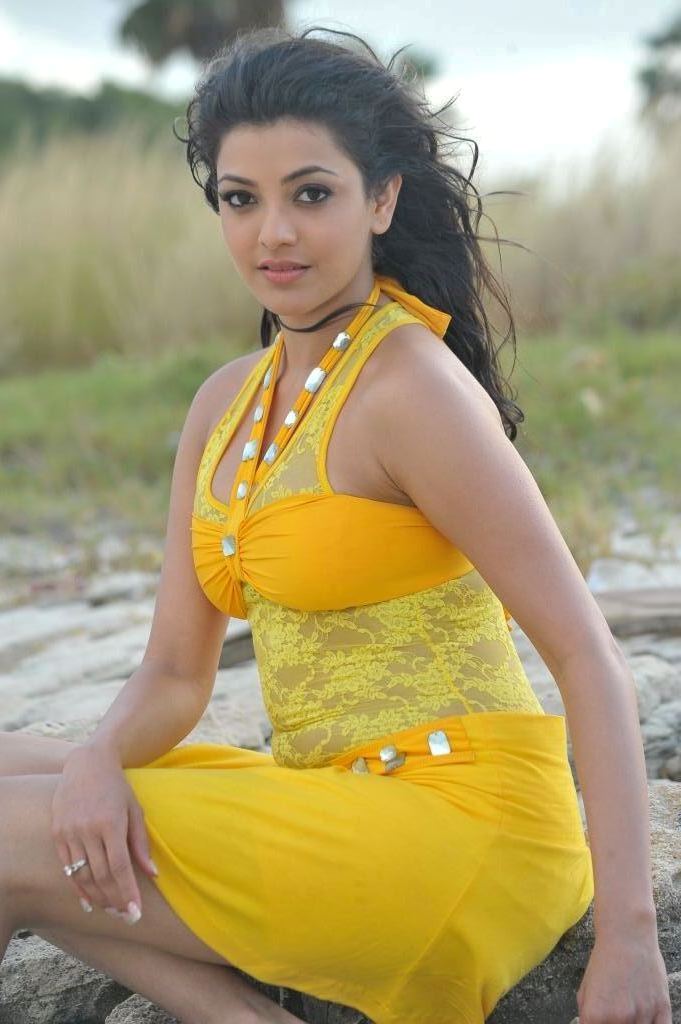 Kajal Agarwal Mini Yellow Dress Hot Stills Businessman Photo Gallery